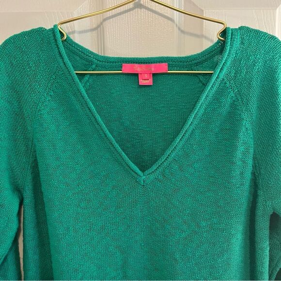 Lilly Pulitzer V-Neck Sweater - Picture 3 of 6